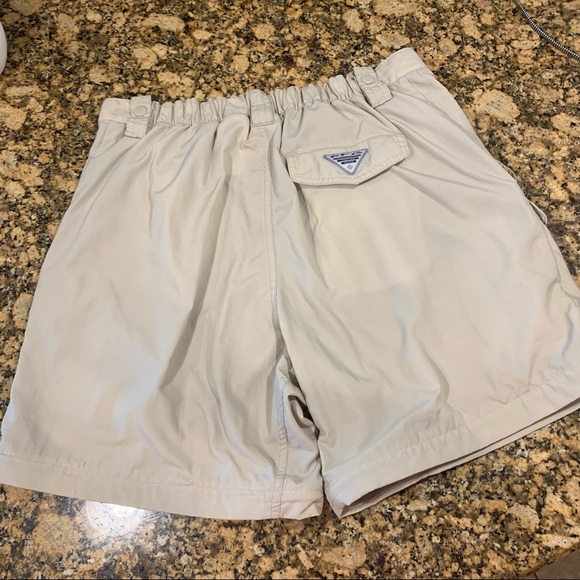 Columbia PFG Tan Shorts M 34” Waist GUC 7” Performance Fishing Gear Cargo - Picture 6 of 10